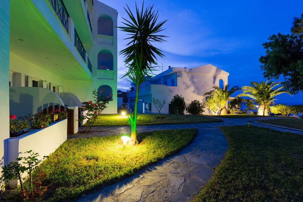 Karras Star Hotel Evdilos  Exteriör bild