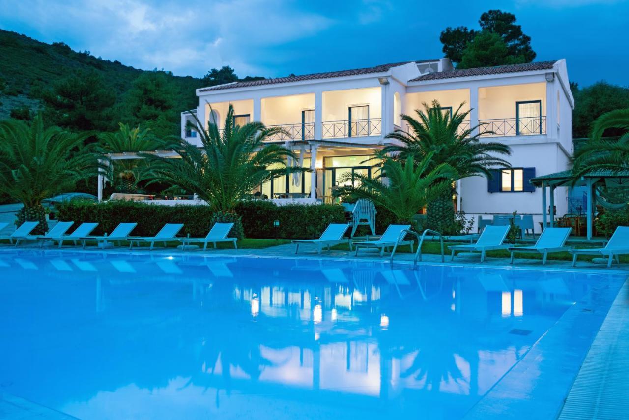Karras Star Hotel Evdilos  Exteriör bild